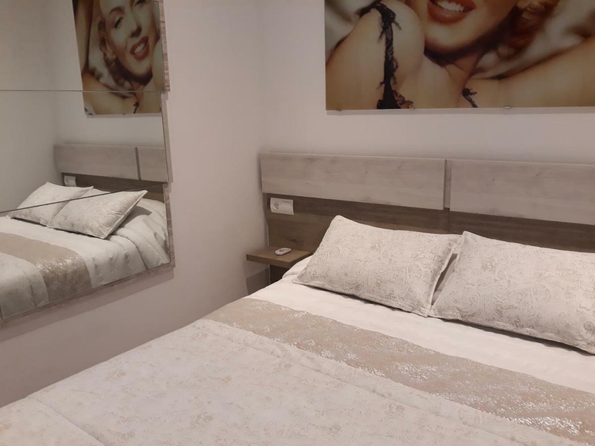 Marilyn Apartman Roses Kültér fotó